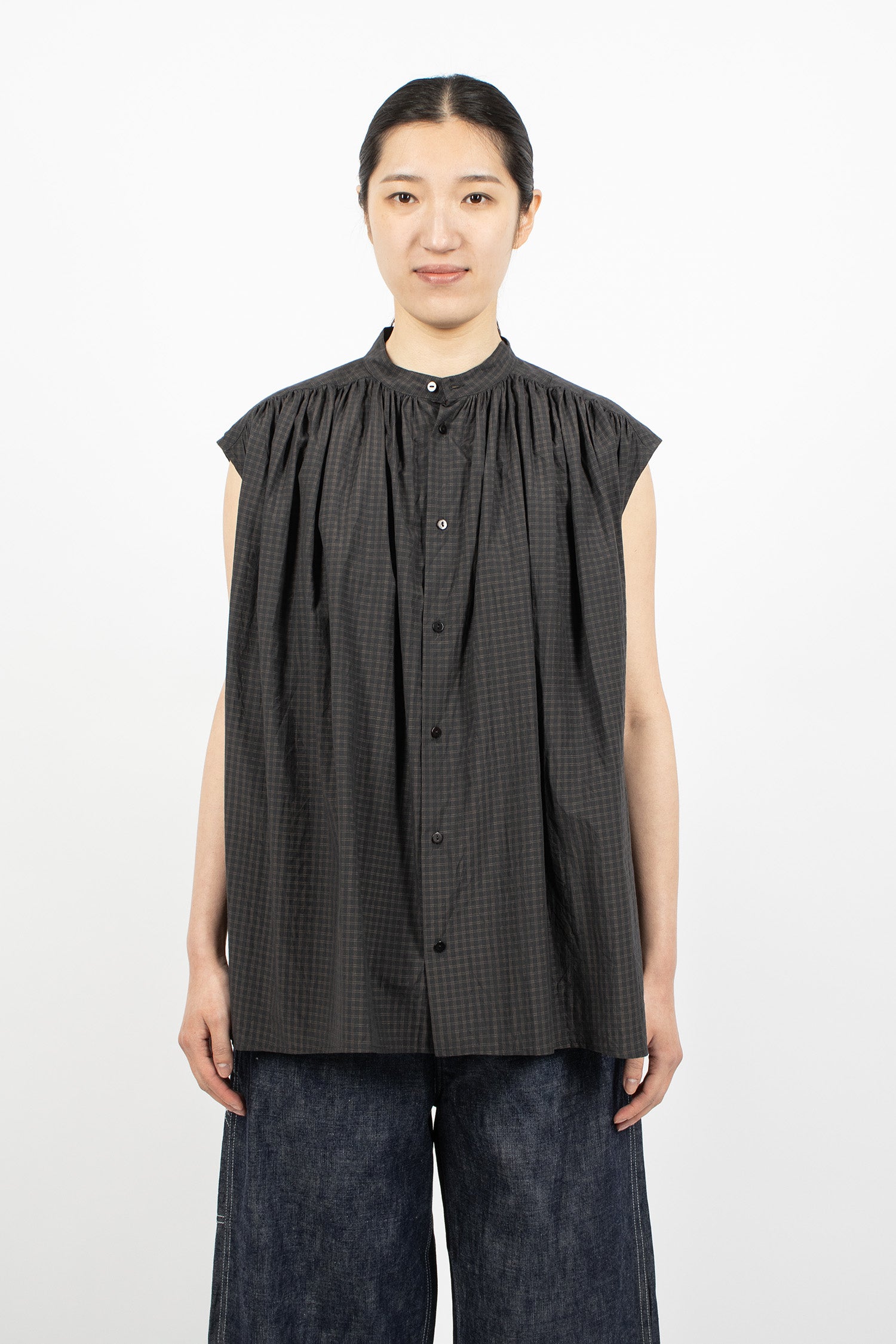 Pleated Sleeveless Shirt Ink/Khaki
