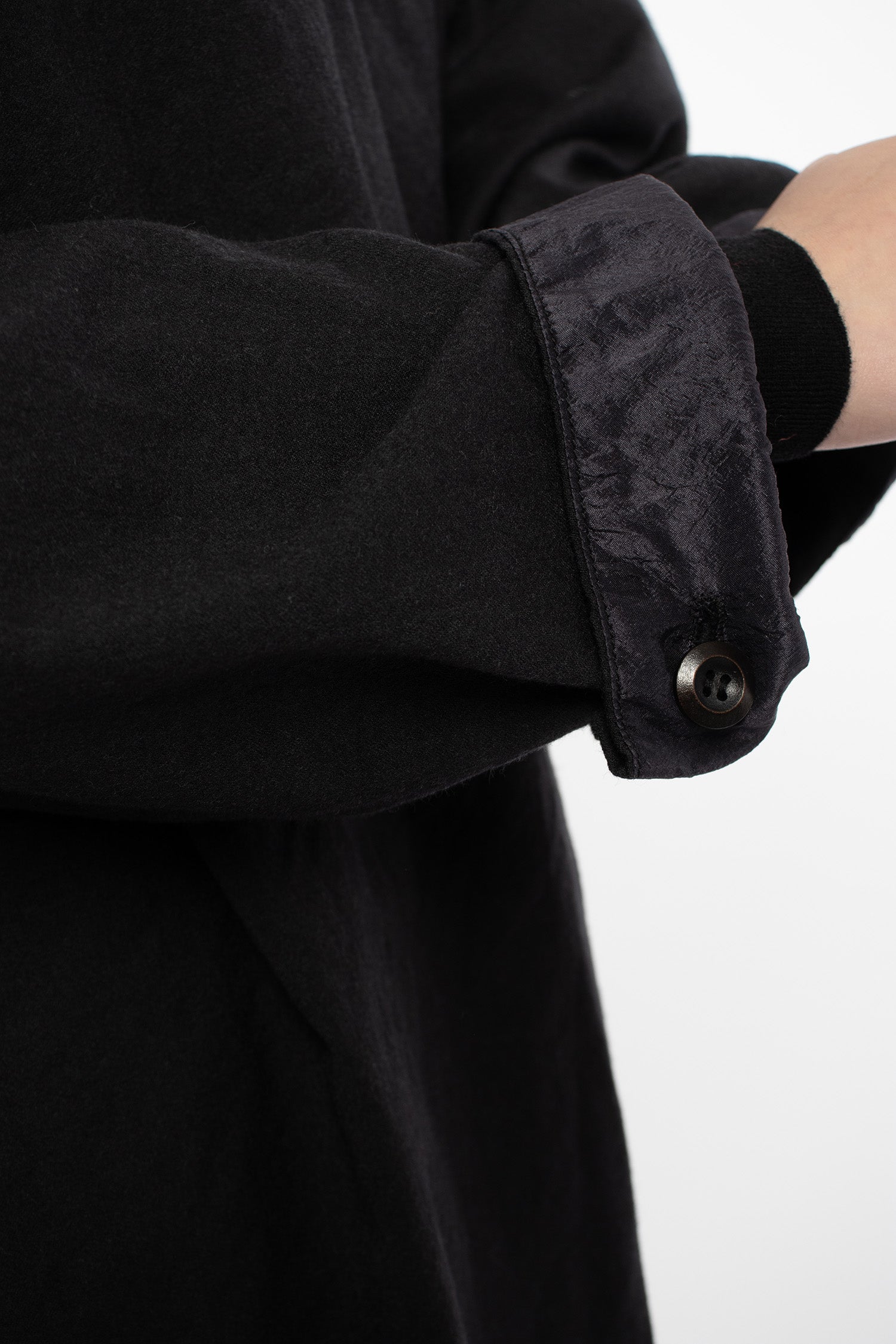 AXL Yusu Shirt Black