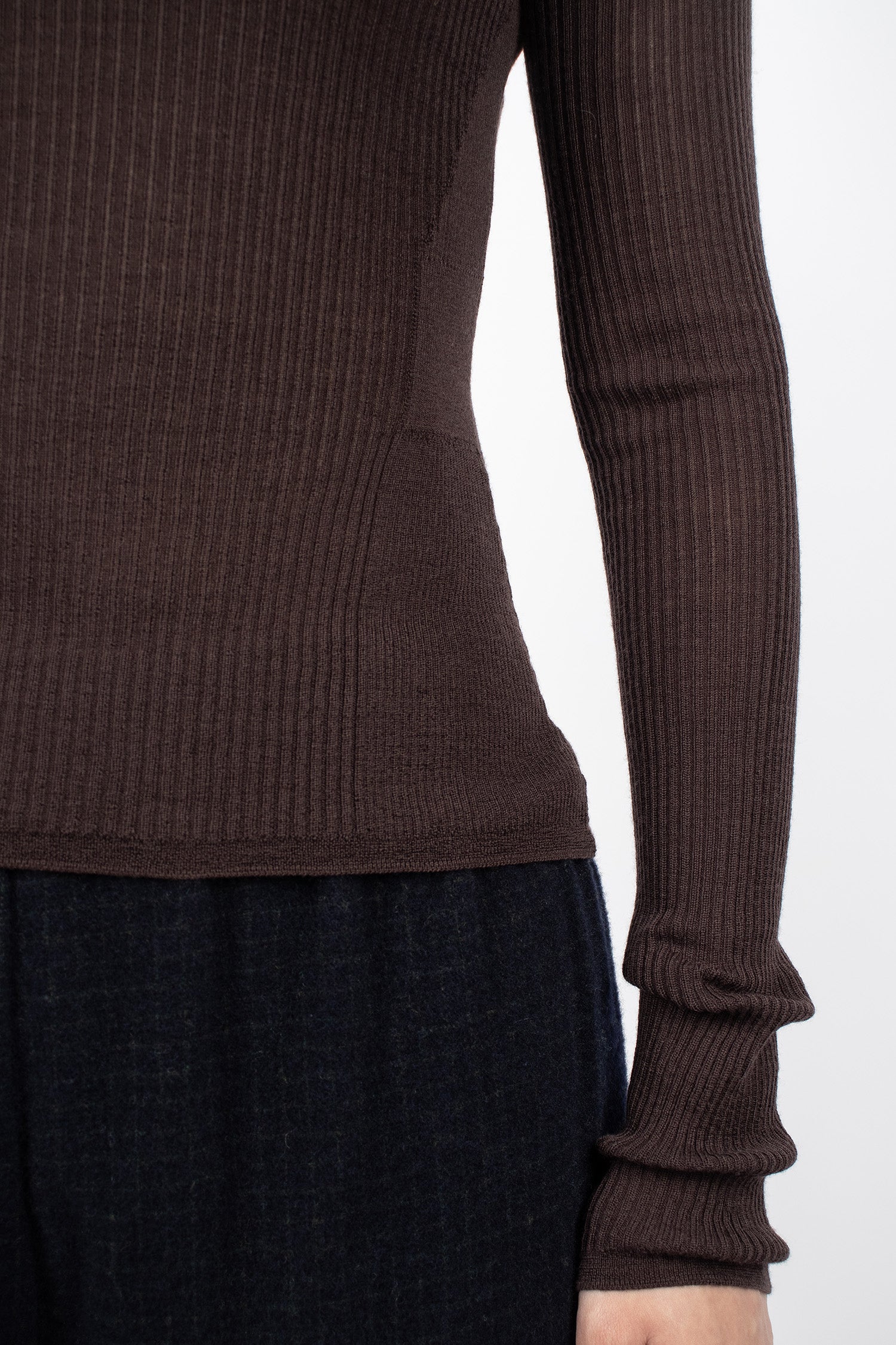 Ribbed Turtleneck Dark Brown