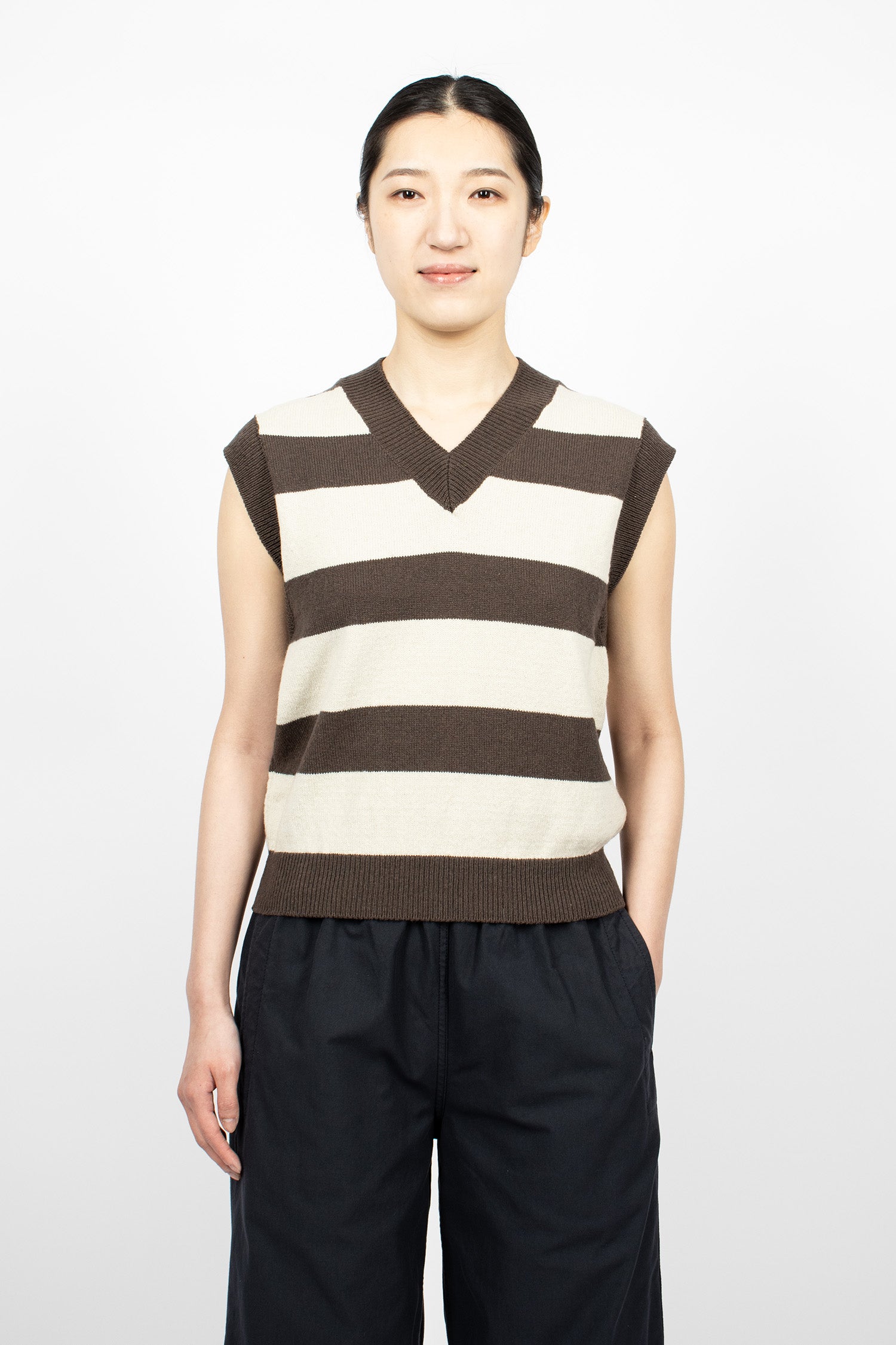 Striped V-Neck Slipover Conker/Off-White