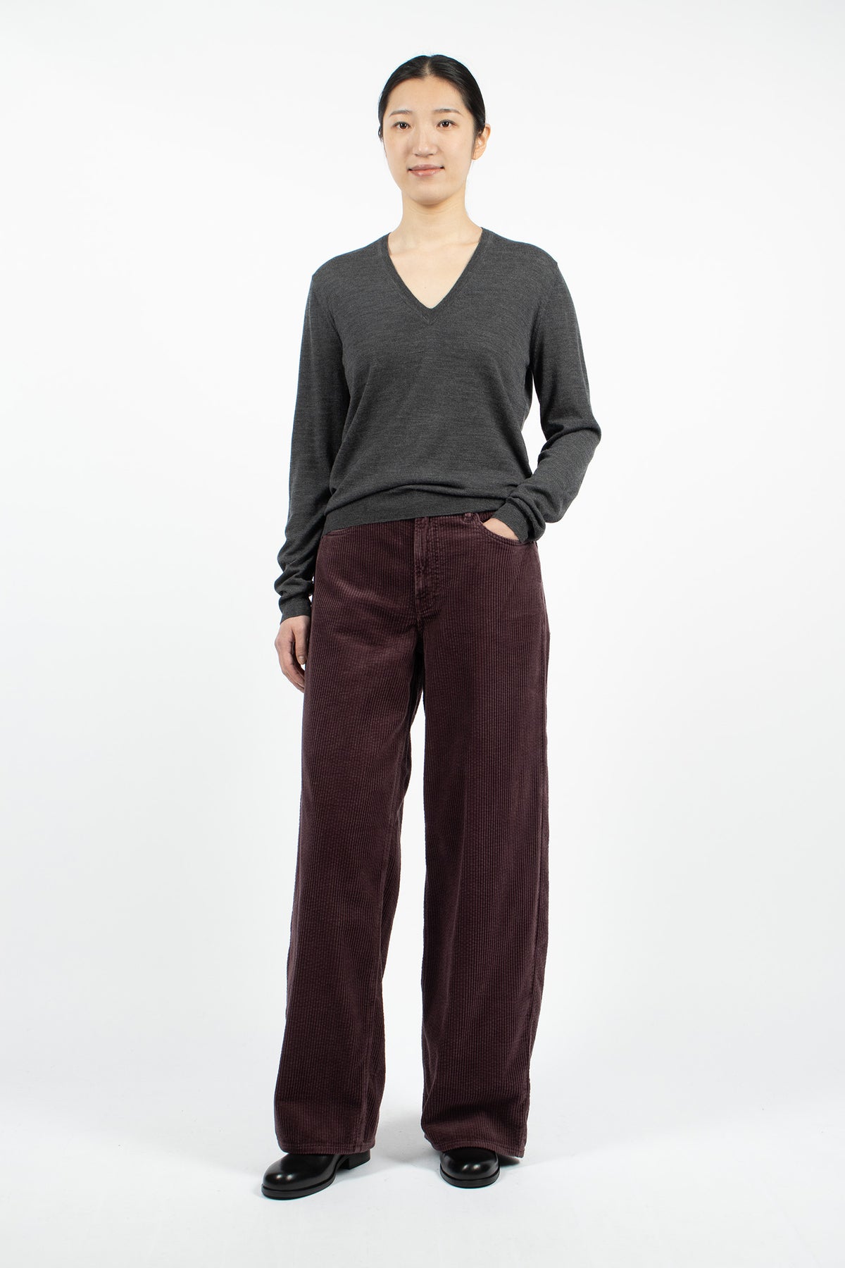 Perfect V-Neck Graphite